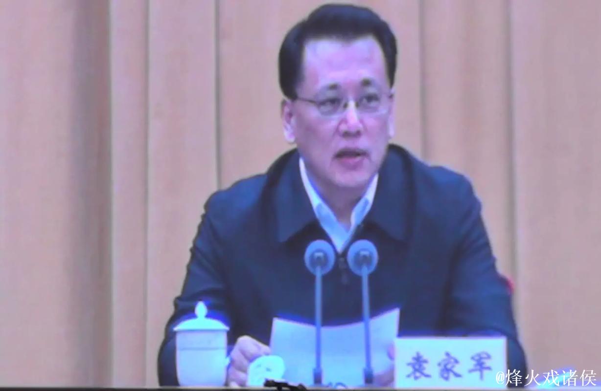 在广阔舞台上大显身手(评论员观察)——促进民营经济高质量发展② 在广阔舞台上大显身手(评论员观察)——促进民营经济高质量发展②