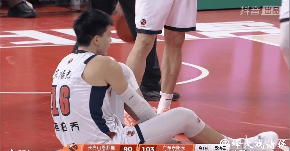 超级外援！奎因狂轰42+7+8创加盟新高 率广东大胜升联赛第二